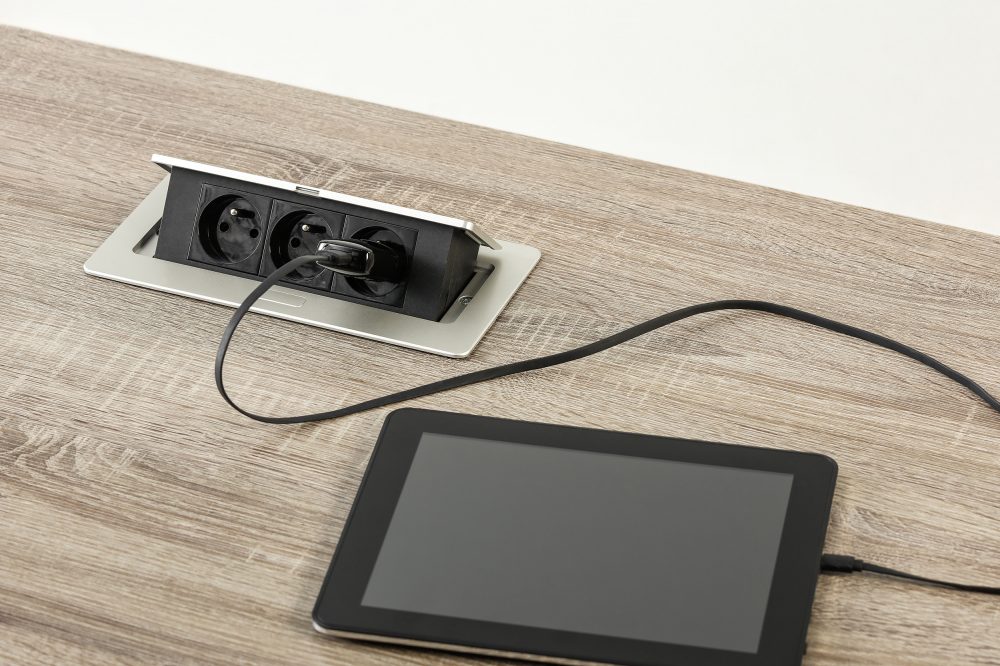 UGRADNA UTIČNICA S3S +kabel